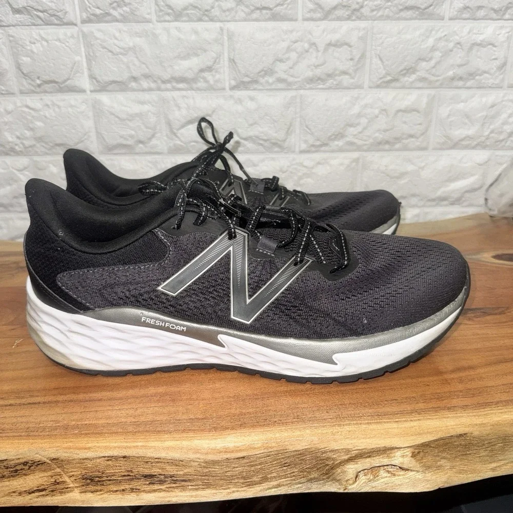 New Balance Fresh Foam‎ Arishi v4 Black Running Shoes Mens 12 MVARELB1